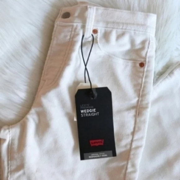 Levi's Wedgie Fit Straight Leg Corduroy Pants - Picture 5 of 9